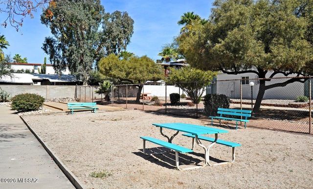 8050 E Broadway Boulevard D105, Tucson, AZ 85710