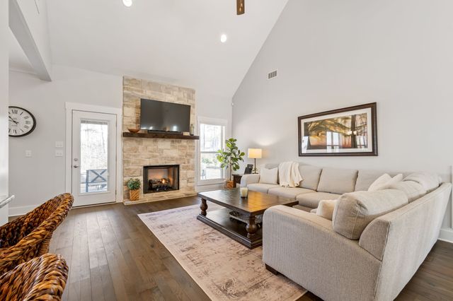 1208 Cascadeway Dr, Murfreesboro, TN 37129