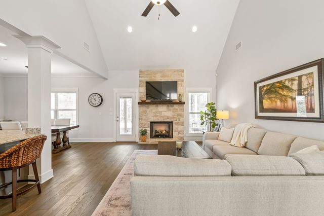 1208 Cascadeway Dr, Murfreesboro, TN 37129