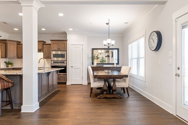 1208 Cascadeway Dr, Murfreesboro, TN 37129