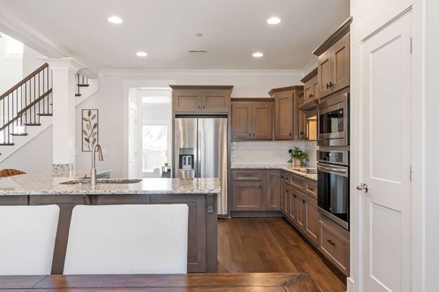 1208 Cascadeway Dr, Murfreesboro, TN 37129