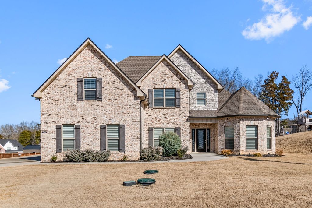 1208 Cascadeway Dr, Murfreesboro, TN 37129