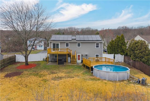 264 Locust Glen Drive, Cranston, RI 02921