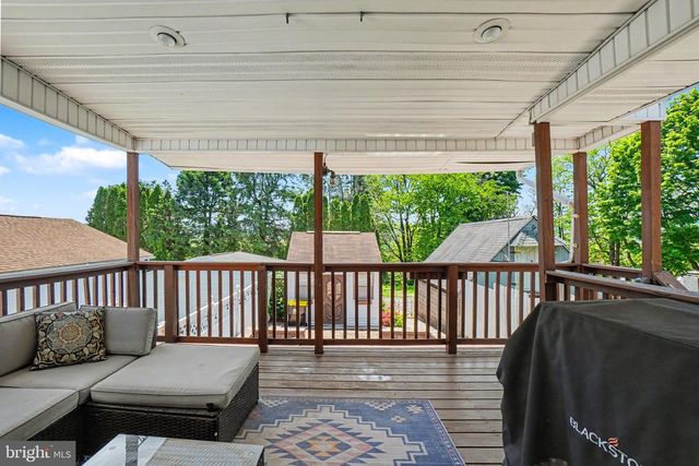 719 LYTLE ST, Minersville, PA 17954