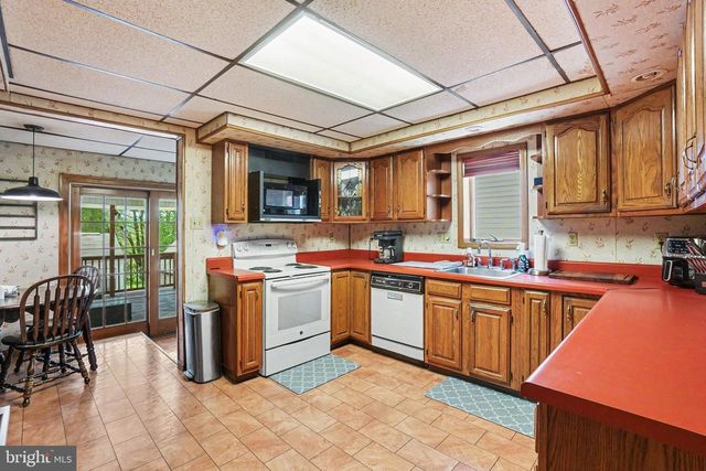 719 LYTLE ST, Minersville, PA 17954
