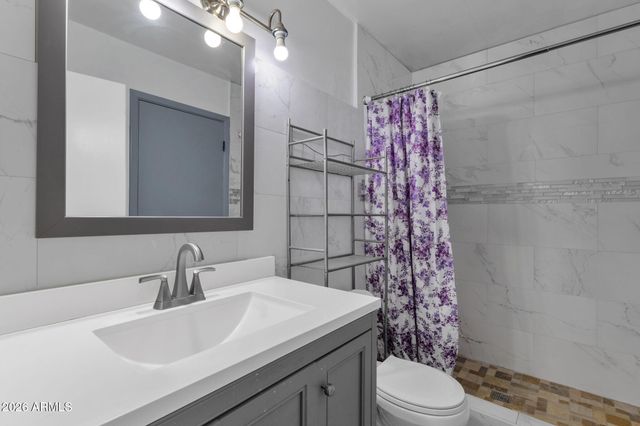 2714 W ELLIS Drive, Tempe, AZ 85282