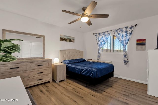 2714 W ELLIS Drive, Tempe, AZ 85282