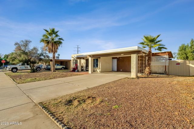 2714 W ELLIS Drive, Tempe, AZ 85282