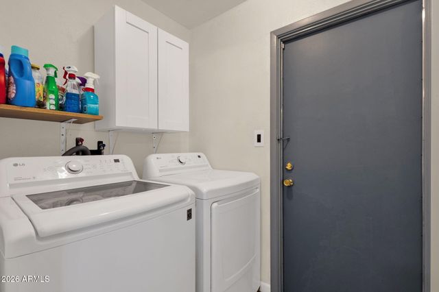 2714 W ELLIS Drive, Tempe, AZ 85282