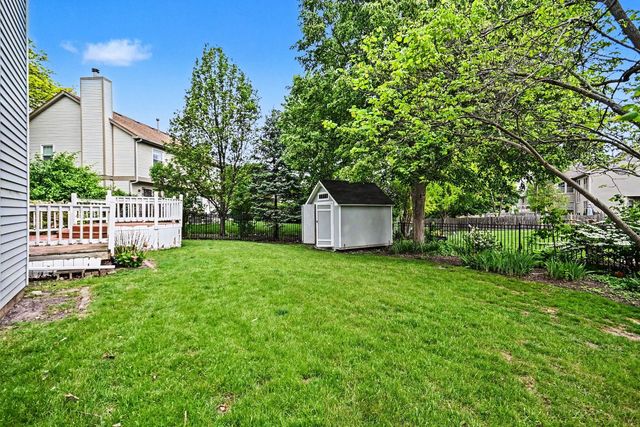 865 Warwick Lane SE, Lake Zurich, IL 60047
