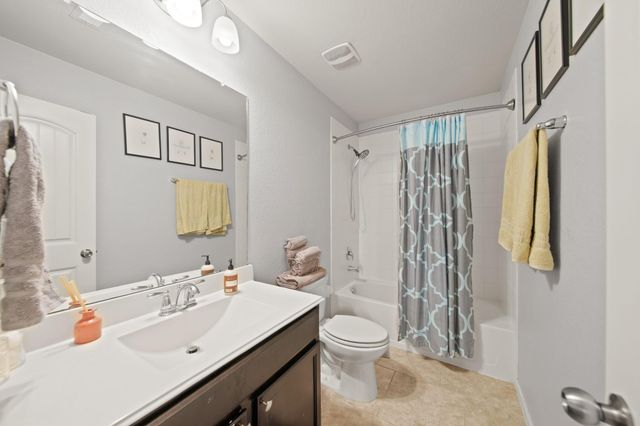 2725 Merlin Lane, Pearland, TX 77581