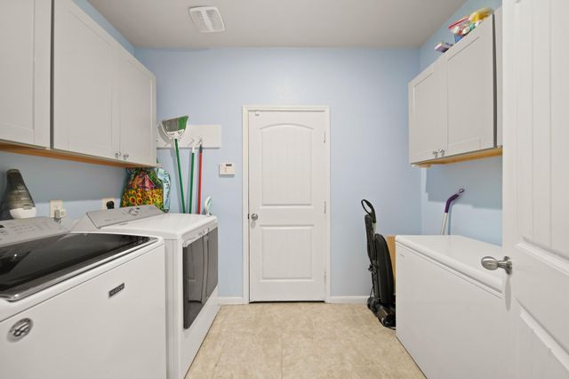 2725 Merlin Lane, Pearland, TX 77581