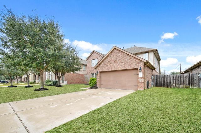 2725 Merlin Lane, Pearland, TX 77581