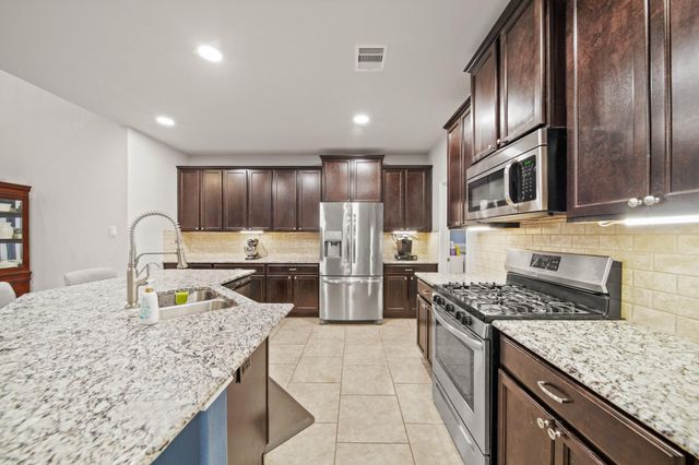 2725 Merlin Lane, Pearland, TX 77581