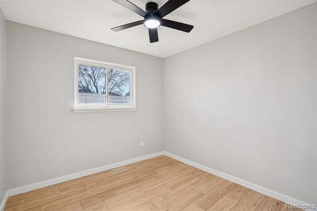 11805 Tahiti Drive, Sterling Heights, MI 48312