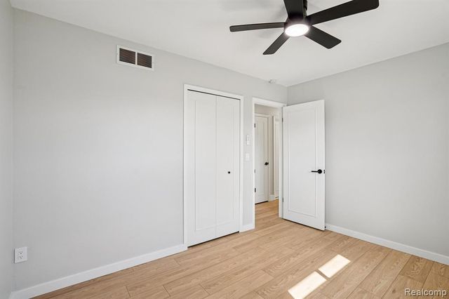 11805 Tahiti Drive, Sterling Heights, MI 48312