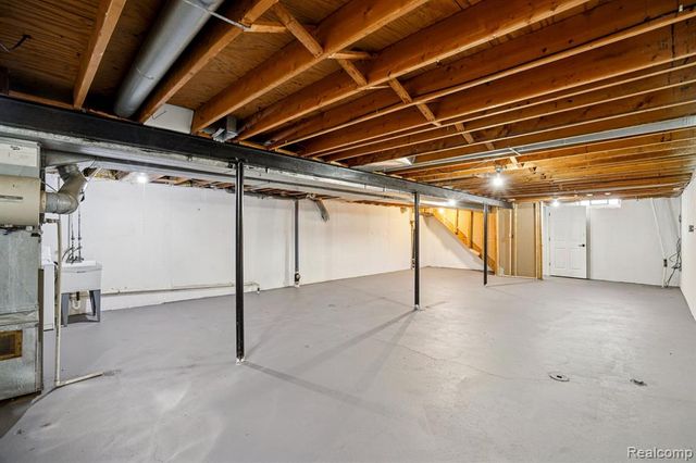 11805 Tahiti Drive, Sterling Heights, MI 48312