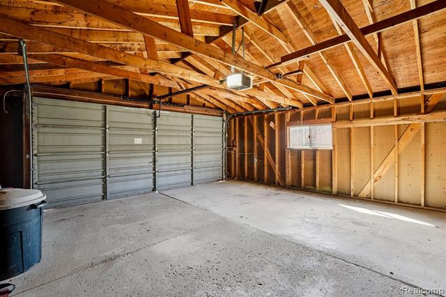 11805 Tahiti Drive, Sterling Heights, MI 48312