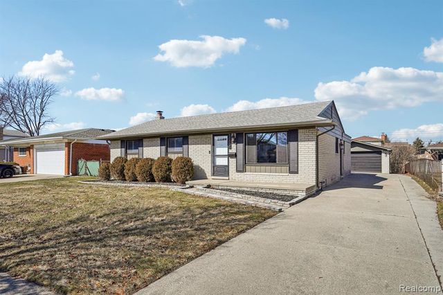 11805 Tahiti Drive, Sterling Heights, MI 48312