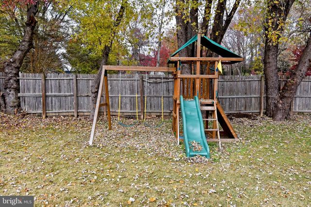 7125 HARRISON LN, Alexandria, VA 22306
