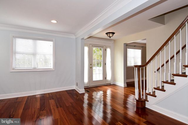 7125 HARRISON LN, Alexandria, VA 22306