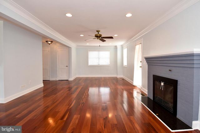 7125 HARRISON LN, Alexandria, VA 22306