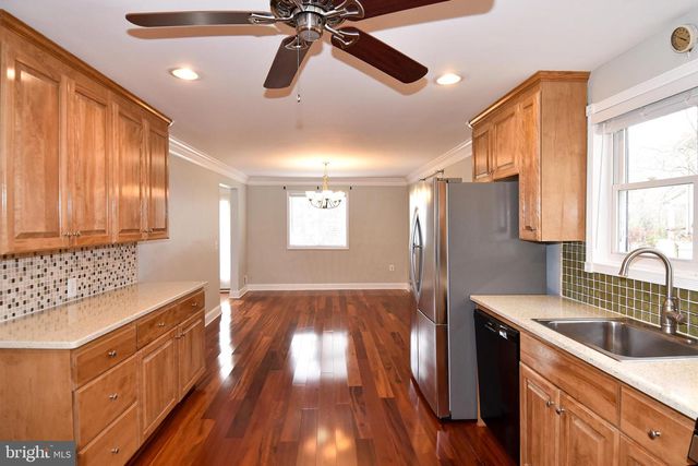 7125 HARRISON LN, Alexandria, VA 22306