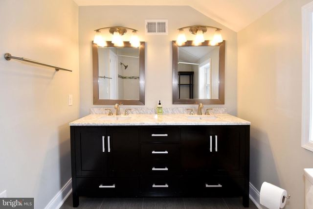 7125 HARRISON LN, Alexandria, VA 22306