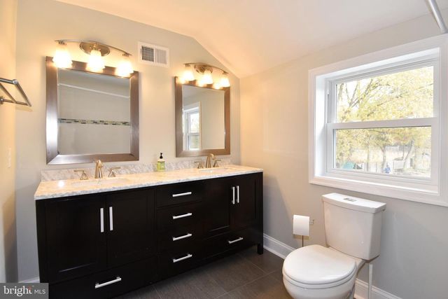 7125 HARRISON LN, Alexandria, VA 22306