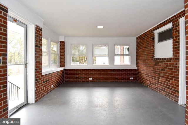 7125 HARRISON LN, Alexandria, VA 22306