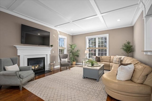 3 Foxhill Drive, Southborough, MA 01772