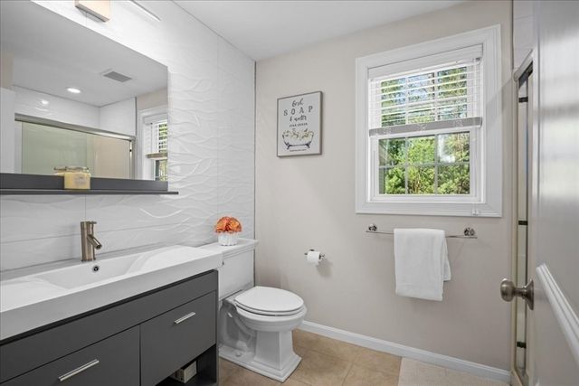 3 Foxhill Drive, Southborough, MA 01772