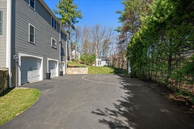3 Foxhill Drive, Southborough, MA 01772