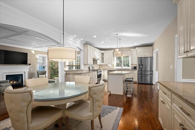 3 Foxhill Drive, Southborough, MA 01772
