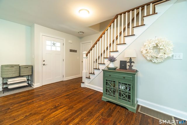 1364 Ridge Road, North Haven, CT 06473