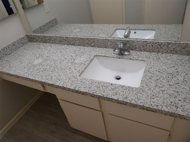 2120 El Paseo Street 1408, Houston, TX 77054