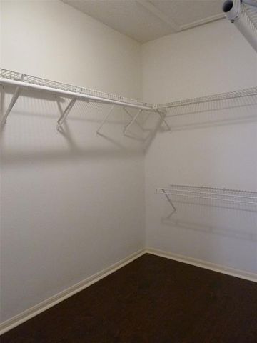 2120 El Paseo Street 1408, Houston, TX 77054