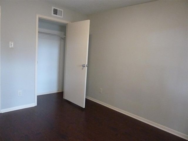 2120 El Paseo Street 1408, Houston, TX 77054