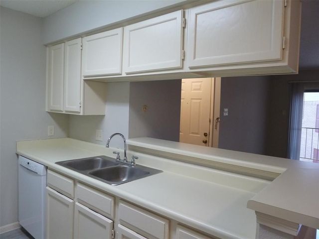 2120 El Paseo Street 1408, Houston, TX 77054