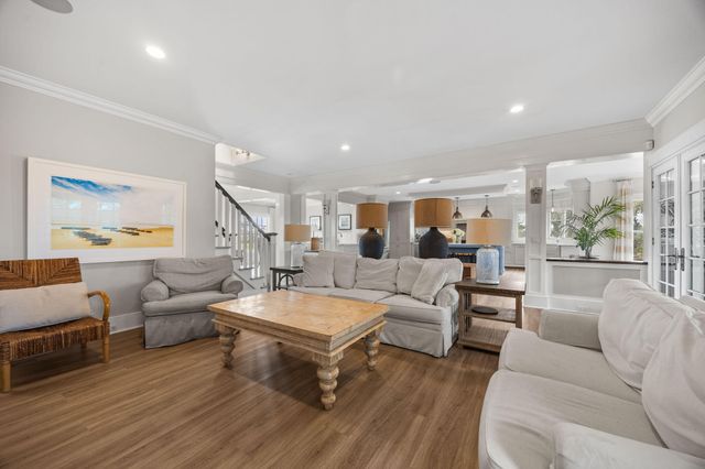 10 Uncle Stephens Road, West Dennis, MA 02670