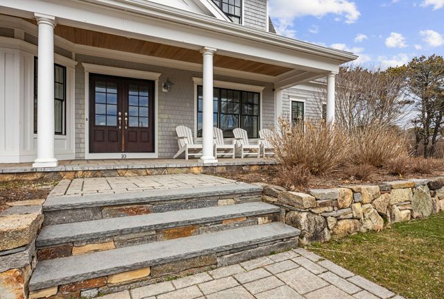 10 Uncle Stephens Road, West Dennis, MA 02670