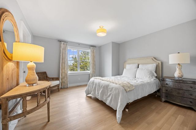 10 Uncle Stephens Road, West Dennis, MA 02670