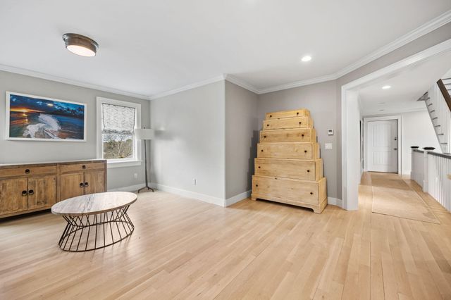 10 Uncle Stephens Road, West Dennis, MA 02670