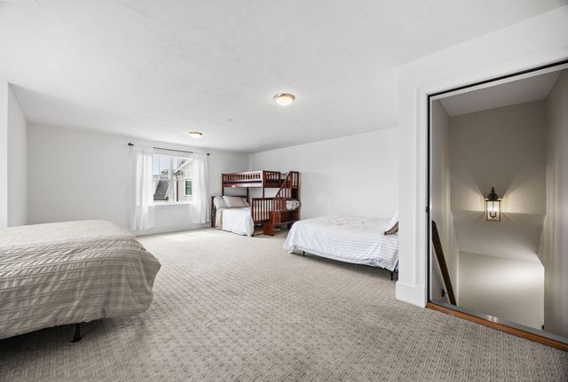 10 Uncle Stephens Road, West Dennis, MA 02670