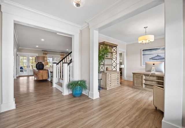 10 Uncle Stephens Road, West Dennis, MA 02670