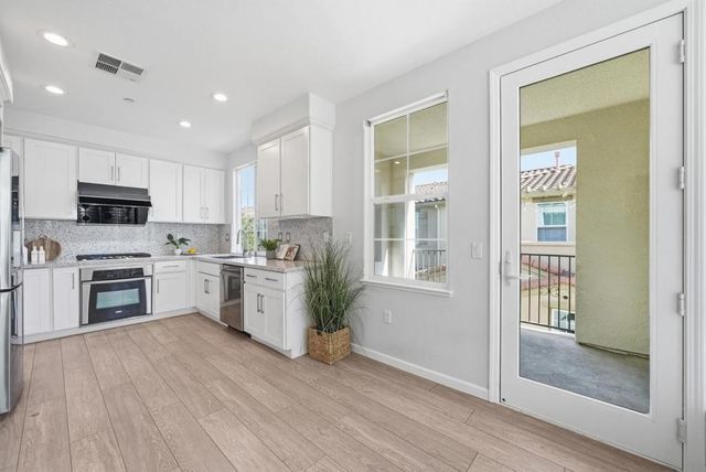 770 Claridad Loop, Milpitas, CA 95035