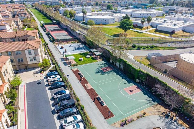 770 Claridad Loop, Milpitas, CA 95035