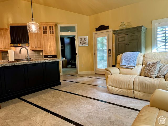 7737 W SAWTOOTH CV, Vernal, UT 84078