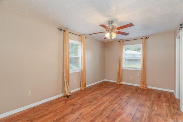 14 Yosemite Dr., Cherokee Village, AR 72525