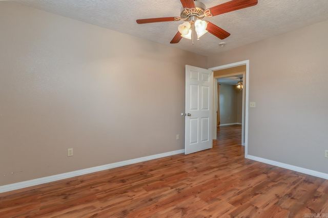 14 Yosemite Dr., Cherokee Village, AR 72525